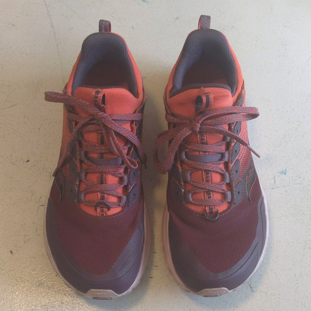 Pink Saucony Women's Mad River TR trail running shoes size 9